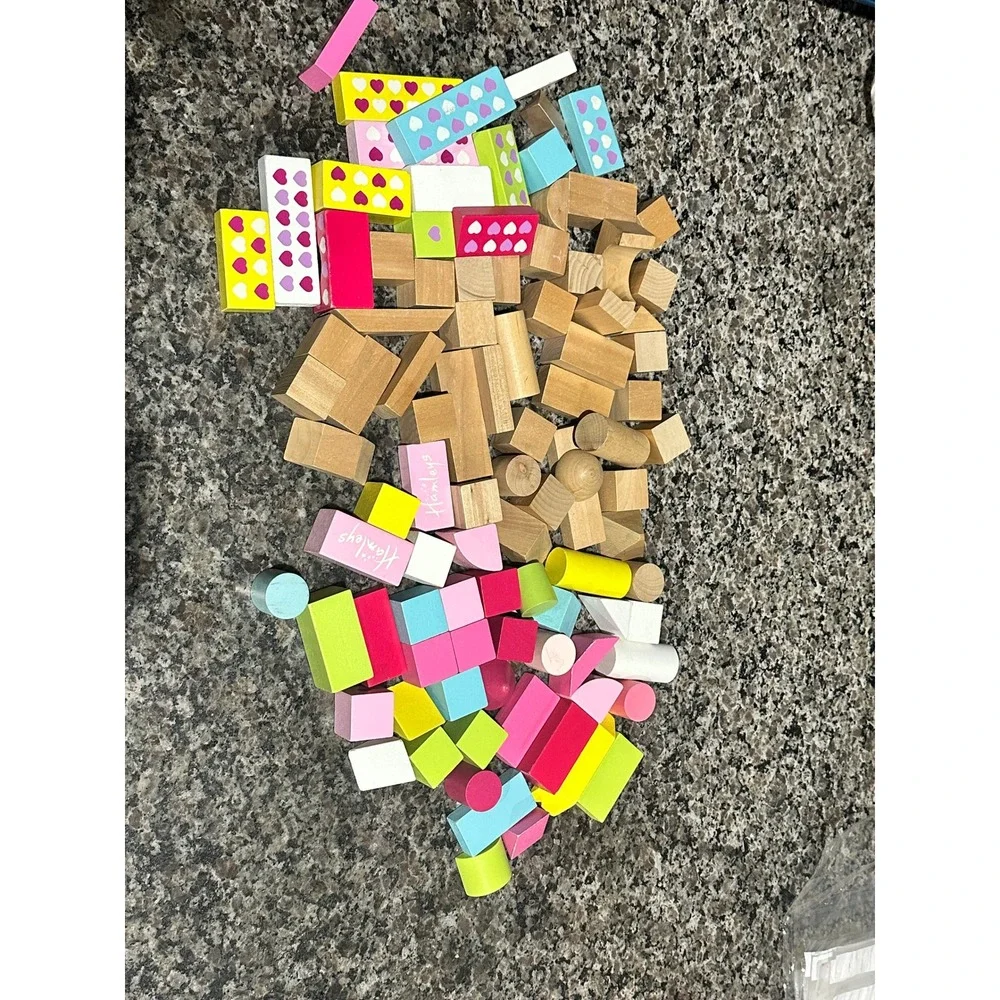 Hamleys Wooden Building Blocks Mixed Set Hearts Natural Pink‎ Yellow Blue Toys